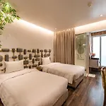 Khách sạn Mai