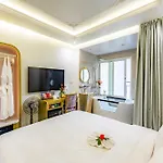 Khách sạn Mai